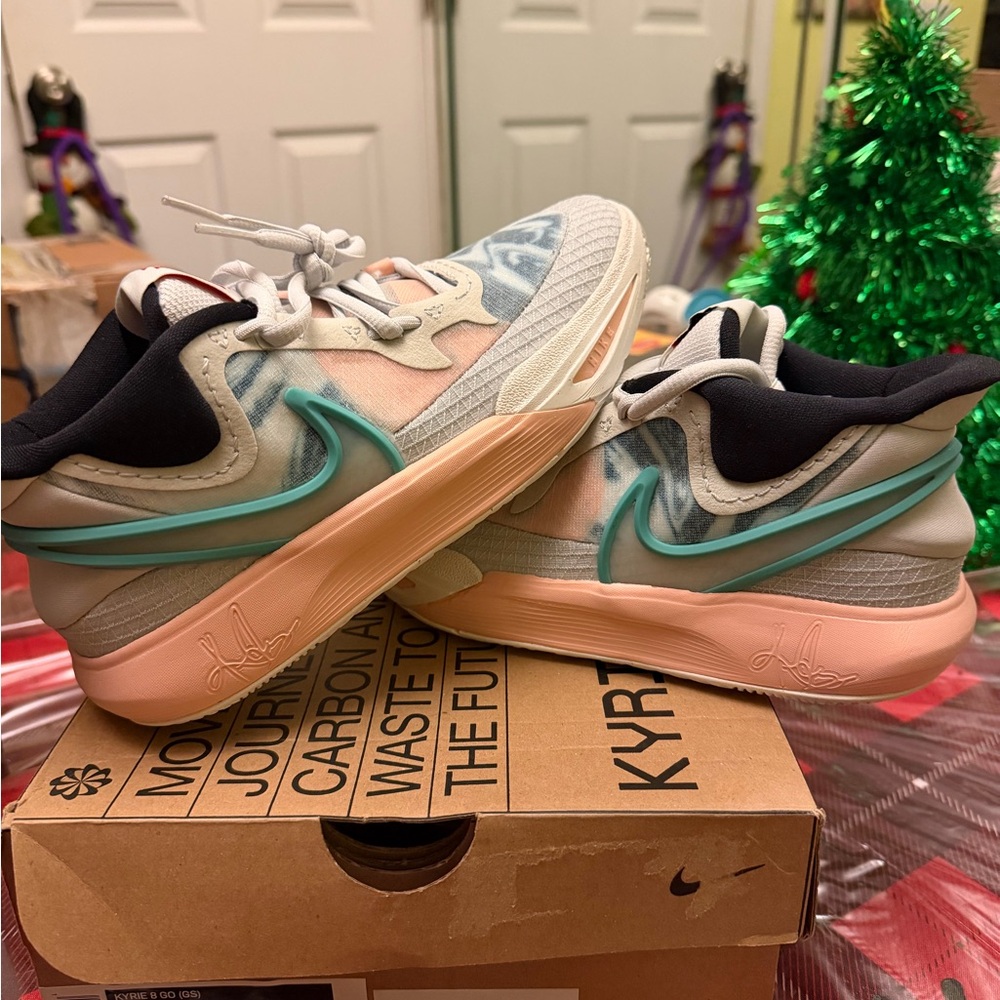 Nike Kyrie 8 Go sz 4 youth or 5.5 women new in box $130 retail!!